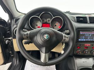 Alfa Romeo GT 1.9 JTD Distinctive - 199.000Km  - Foto 13