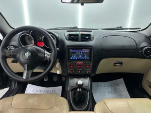 Alfa Romeo GT 1.9 JTD Distinctive - 199.000Km  - Foto 23