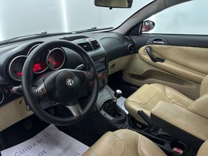 Alfa Romeo GT 1.9 JTD Distinctive - 199.000Km  - Foto 9