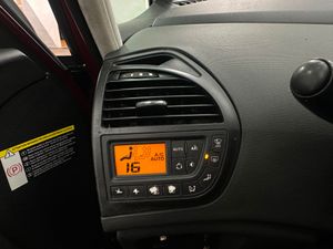 Citroën C4 Picasso 1.6 HDi CMP Exclusive Plus -  - Foto 13