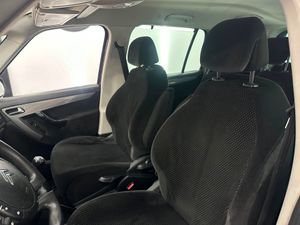 Citroën C4 Picasso 1.6 HDi CMP Exclusive Plus -  - Foto 9