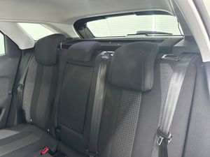 Peugeot 3008 1.5L BlueHDi 96kW (130CV) S&S Allure  - Foto 27