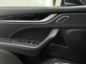 Maserati Levante V6 275 HP D AWD GranLusso  - Foto 19
