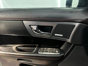 Jaguar XF 5.0 V8 S/C XFR  - Foto 21
