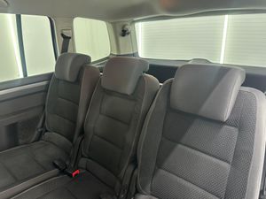 Volkswagen Touran 1.6 TDI 105cv DSG Advance Bmotion Tech  - Foto 30