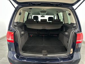 Volkswagen Touran 1.6 TDI 105cv DSG Advance Bmotion Tech  - Foto 9