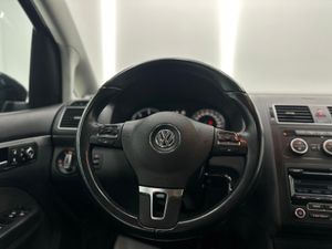 Volkswagen Touran 1.6 TDI 105cv DSG Advance Bmotion Tech  - Foto 17