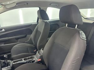 Ford Focus 1.8 TDCi Sport  - Foto 10
