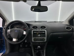 Ford Focus 1.8 TDCi Sport  - Foto 9