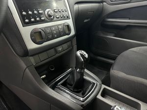 Ford Focus 1.8 TDCi Sport  - Foto 17