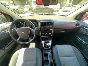 Dodge Caliber 2.0 SE Diseño  - Foto 14