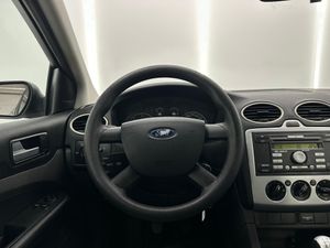 Ford Focus 1.8 TDCi Sport  - Foto 10