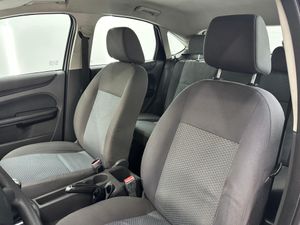 Ford Focus 1.8 TDCi Sport  - Foto 8