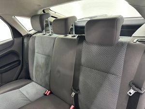 Ford Focus 1.8 TDCi Sport  - Foto 20