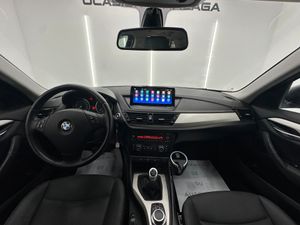 BMW X1 sDrive16d Essential Edition  - Foto 18