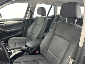BMW X1 sDrive16d Essential Edition  - Foto 12