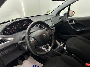 Peugeot 208 5P Signature BlueHDi 73KW (100CV)  - Foto 17