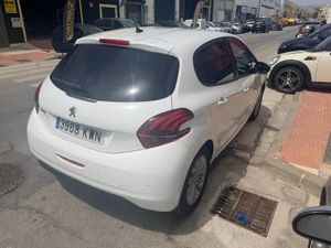 Peugeot 208 5P Signature BlueHDi 73KW (100CV)  - Foto 5