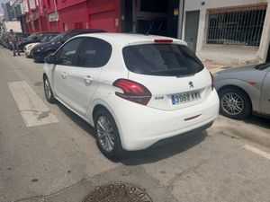 Peugeot 208 5P Signature BlueHDi 73KW (100CV)  - Foto 3