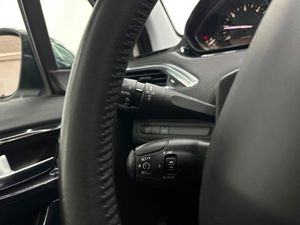 Peugeot 208 5P Signature BlueHDi 73KW (100CV)  - Foto 19