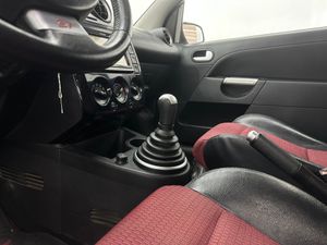 Ford Fiesta 2.0 ST Coupé  - Foto 10