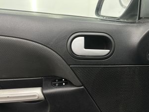 Ford Fiesta 2.0 ST Coupé  - Foto 13