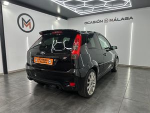 Ford Fiesta 2.0 ST Coupé  - Foto 4