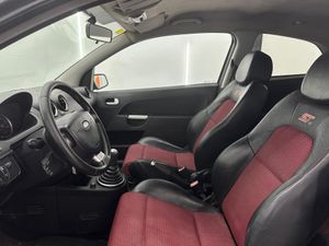 Ford Fiesta 2.0 ST Coupé  - Foto 7