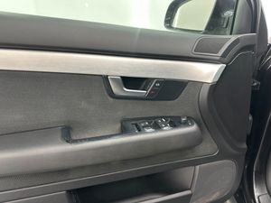 Audi A4 Avant 2.0 TDI 140cv DPF  - Foto 12