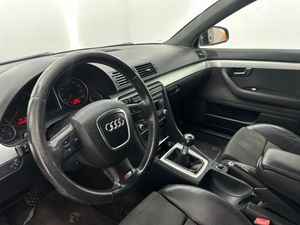 Audi A4 Avant 2.0 TDI 140cv DPF  - Foto 8