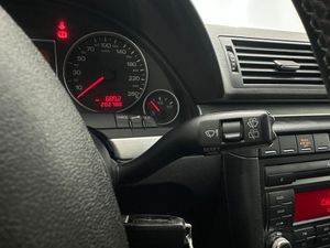 Audi A4 Avant 2.0 TDI 140cv DPF  - Foto 16