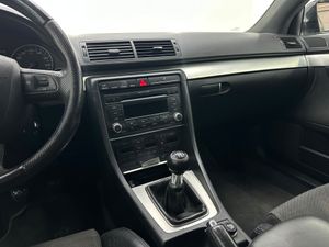 Audi A4 Avant 2.0 TDI 140cv DPF  - Foto 10
