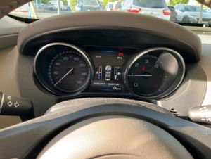 Jaguar XE 2.0 AJ200D Diesel RWD 180cv Portfolio  - Foto 4