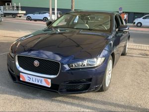 Jaguar XE 2.0 AJ200D Diesel RWD 180cv Portfolio  - Foto 2