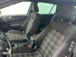 Volkswagen Golf 2.0 TDI 184cv DSG GTD BMT  - Foto 24