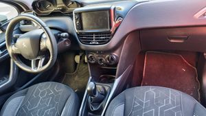 Peugeot 2008 Style 1.2L PureTech 81KW (110CV) S&S ÚNICO PROPIETARIO  - Foto 7