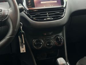 Peugeot 2008 Style 1.2L PureTech 81KW (110CV) S&S ÚNICO PROPIETARIO  - Foto 14