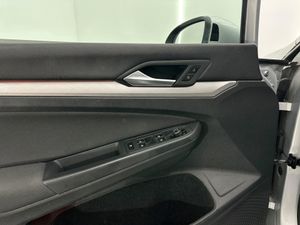 Volkswagen Golf Life 1.5 eTSI 110kW (150CV) DSG Variant  - Foto 30