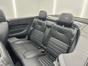 Land-Rover Range Rover Evoque 2.0L TD4 Diesel 110kW 4x4 HSE Dynamic  - Foto 11