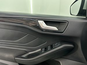 Ford Focus 1.0 Ecoboost MHEV 114kW ST-Line X Auto  - Foto 29