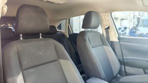 Volkswagen Taigo Life 1.0 TSI 81kW (110CV)  - Foto 8
