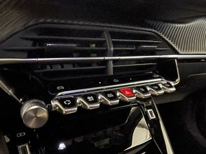 Peugeot 2008 N2008 Allure Hybrid 136 eDCS6  - Foto 2