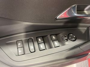 Peugeot 308 5P Allure Hybrid MHEV 136 e-DCS6  - Foto 2