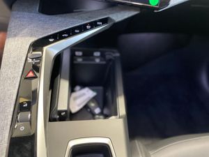 Peugeot 3008 Hybrid 1.2 100KW Allure eDCS6  - Foto 2