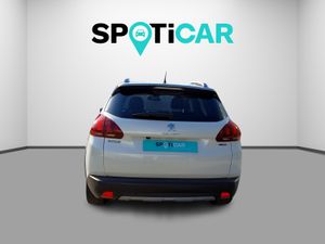 Peugeot 2008 Allure 1.2 PureTech 81KW (110CV)S&S EAT6  - Foto 2