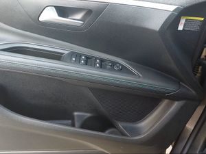 Peugeot 5008 1.5 BlueHDi 96kW (130CV) S&S Allure Pack  - Foto 2