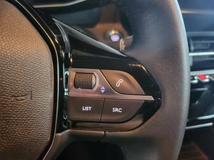 Peugeot 208 Allure Pack BlueHDi 73kW (100CV)   - Foto 2