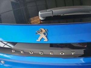Peugeot 208 Allure Pack BlueHDi 73kW (100CV)   - Foto 2