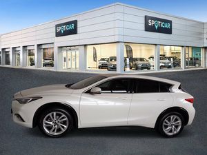 Infiniti Q30 PREMIUM 1.6TC 115kW (156CV)   7DCT   - Foto 2