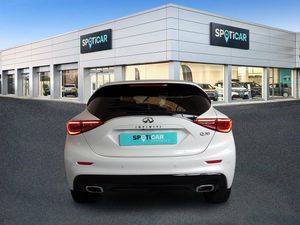 Infiniti Q30 PREMIUM 1.6TC 115kW (156CV)   7DCT   - Foto 2